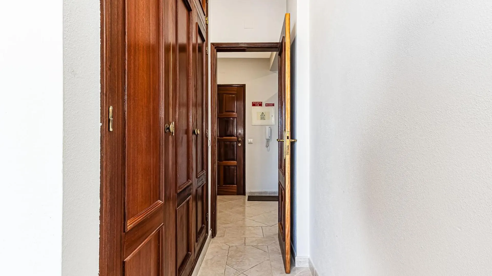 Appartamento Salgados Home Guia